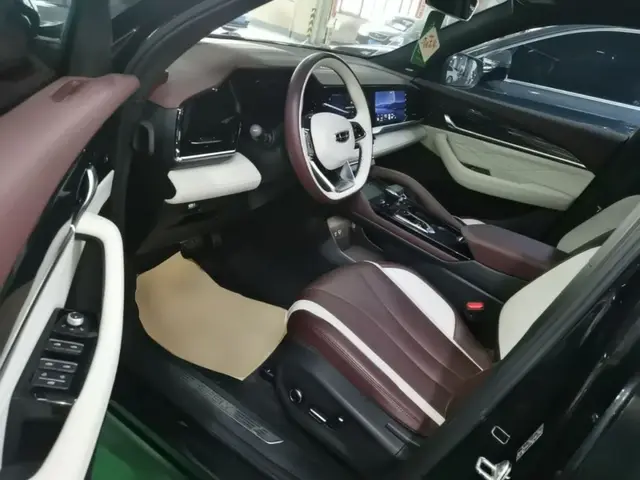 GEELY MONJARO 2021