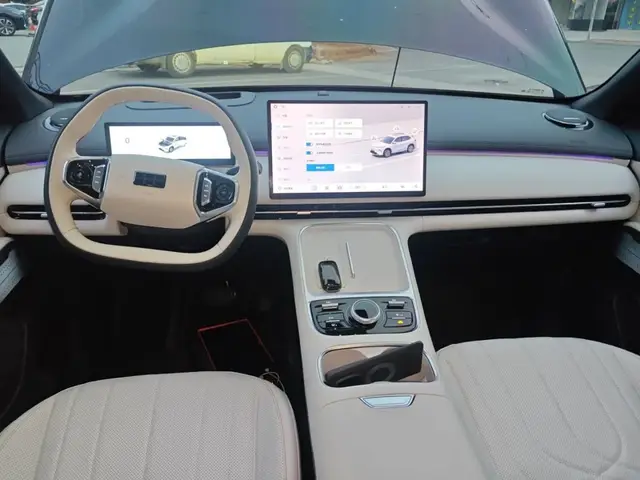 GEELY GALAXY STARSHIP EM-I GALAXY STARSHIP 7 EM-I 2025