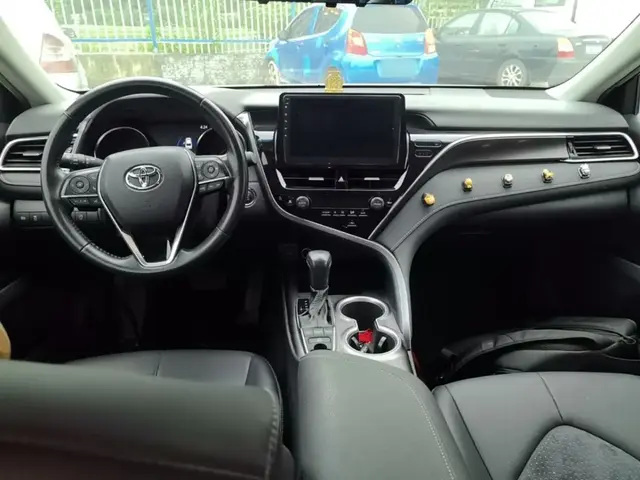 TOYOTA CAMRY SE 2022
