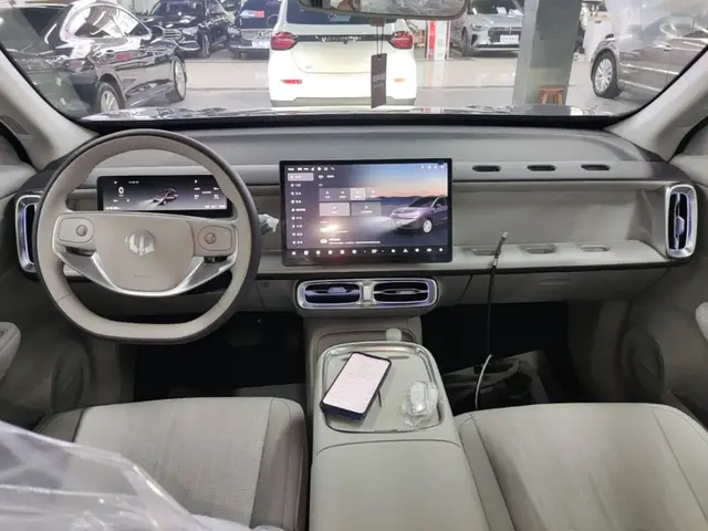 LEAPMOTOR B10 2025