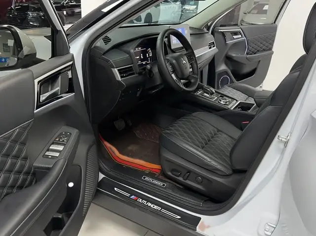 MITSUBISHI OUTLANDER PRESTIGE 2022
