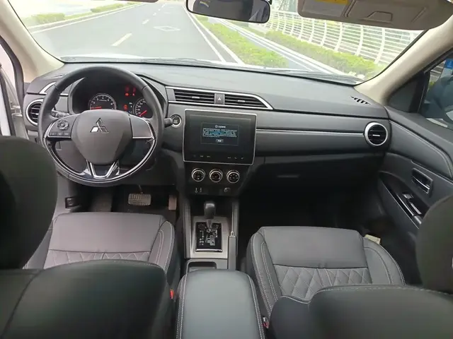 MITSUBISHI ASX 2022