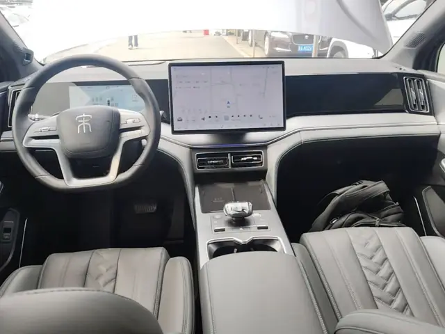BYD SONG L DM-I 2025
