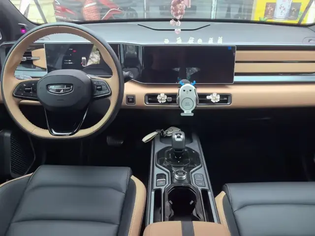 GEELY ICON 2022