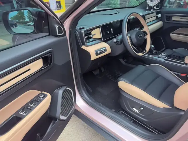 GEELY ICON 2022