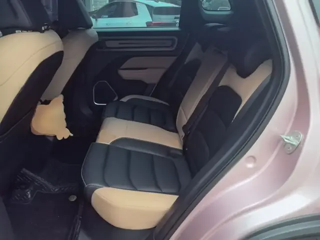 GEELY ICON 2022