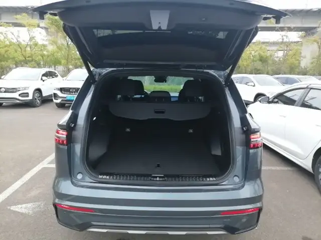 GEELY MONJARO 2022