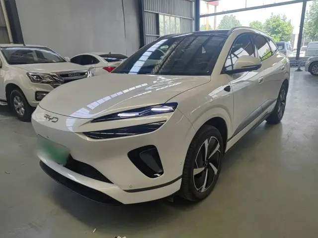 BYD SEALION 06 2025