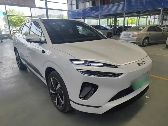 BYD SEALION 06 2025