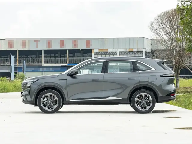 CHANGAN CS75PLUS 2025