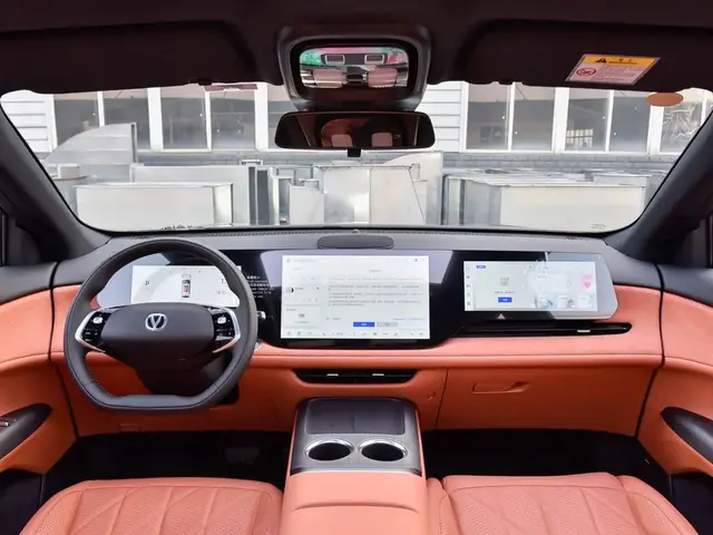 CHANGAN CS75PLUS 2025