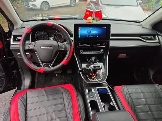 HAVAL M6 LUXURY 2022