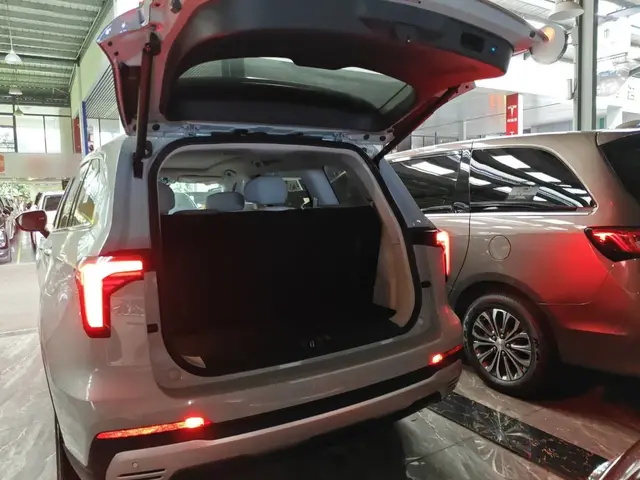 FORD EQUATOR LUXURY 2025