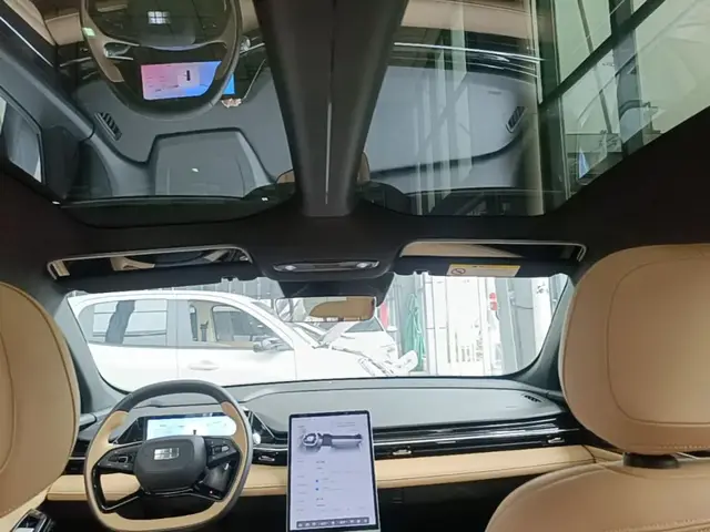 GEELY GALAXY L6 2023