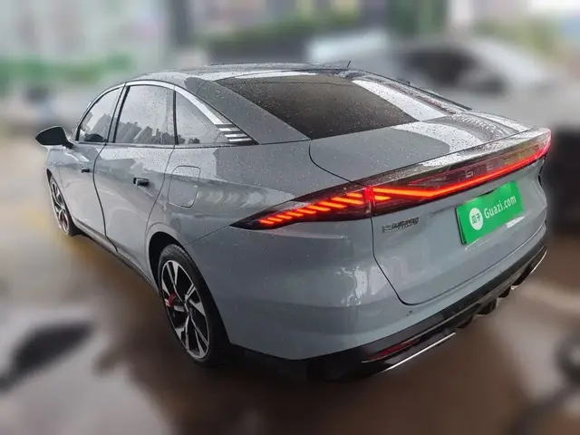 GEELY GALAXY L6 2024