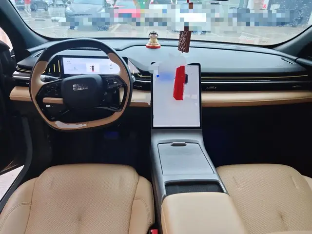 GEELY GALAXY L6 2024