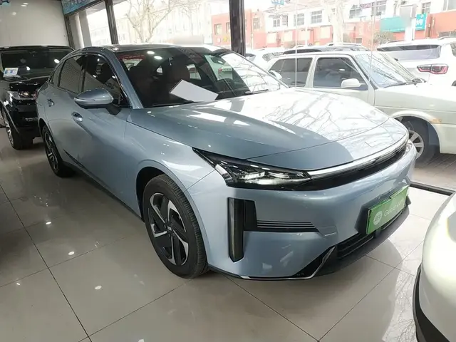 GEELY GALAXY L6 2025