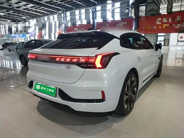 ZEEKR 001 2022