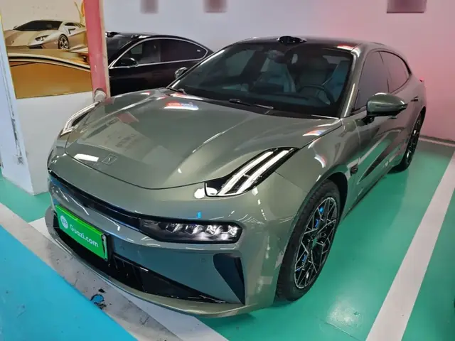 ZEEKR 001 2024
