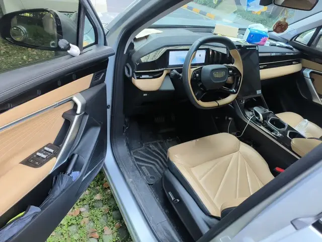 GEELY BOYUE L PRESTIGE 2023