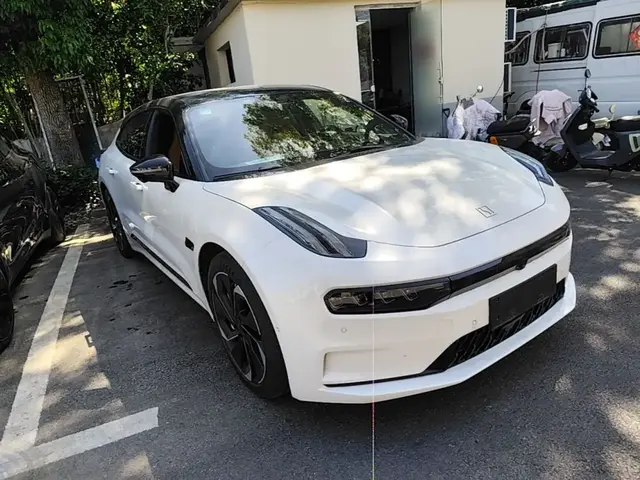 ZEEKR 001 2023