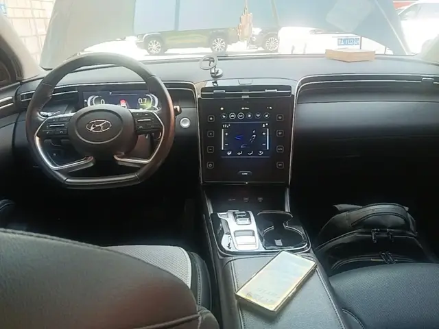 HYUNDAI TUCSON PRESTIGE 2023