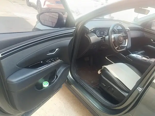 HYUNDAI TUCSON PRESTIGE 2023