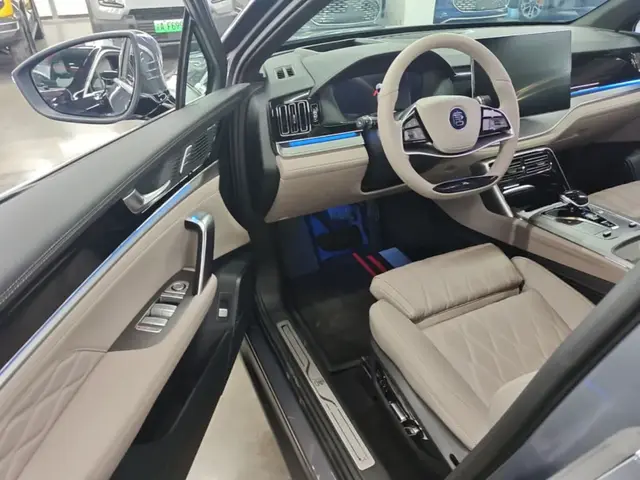 BYD TANG 2024