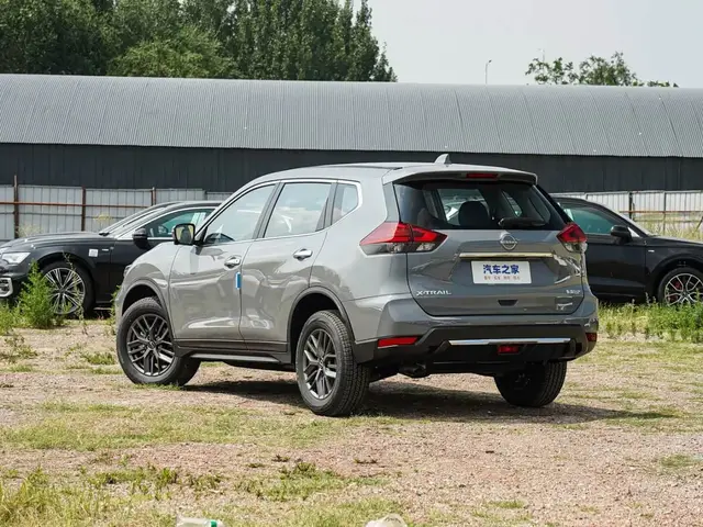 NISSAN X- TRAIL 2025