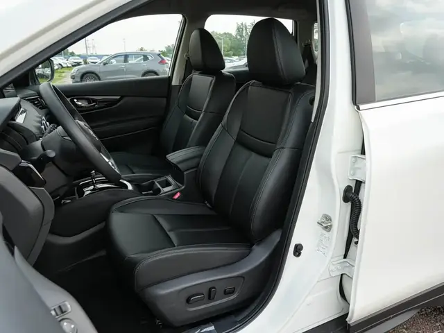 NISSAN X- TRAIL 2025