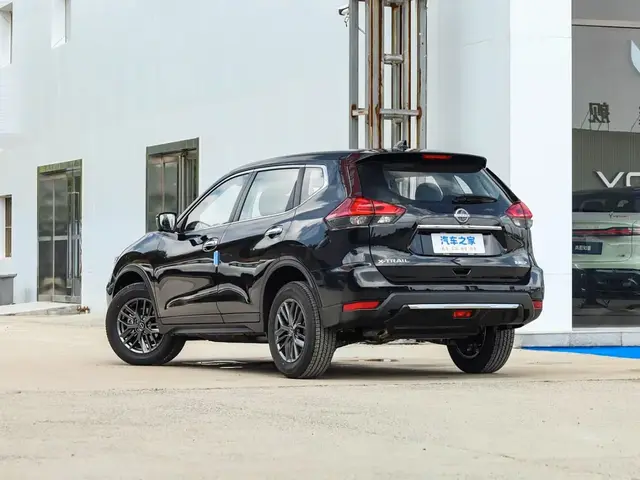 NISSAN X- TRAIL 2025