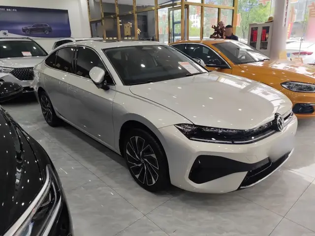 VOLKSWAGEN SAGITAR LUXURY 2025