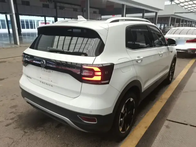 VOLKSWAGEN TACQUA 2022