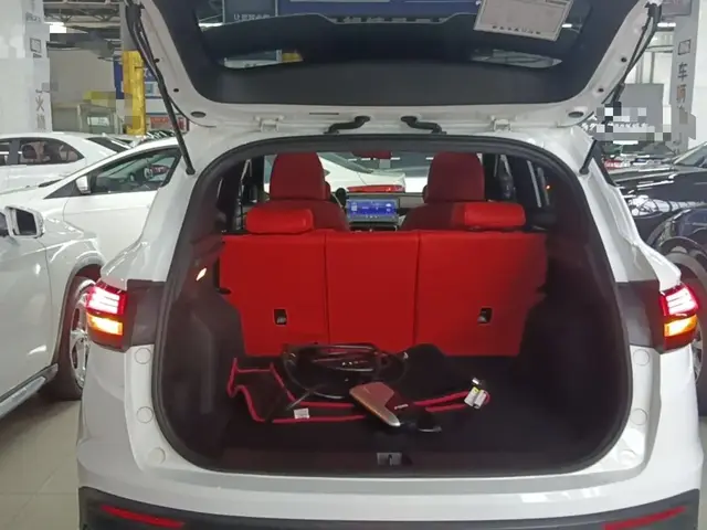 GEELY AUTO COOLRAY NEW ENERGY 2022