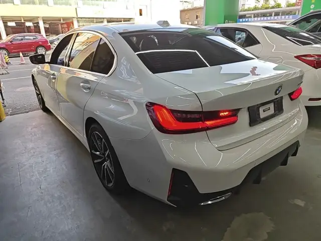 BMW 3 SERIES 2023