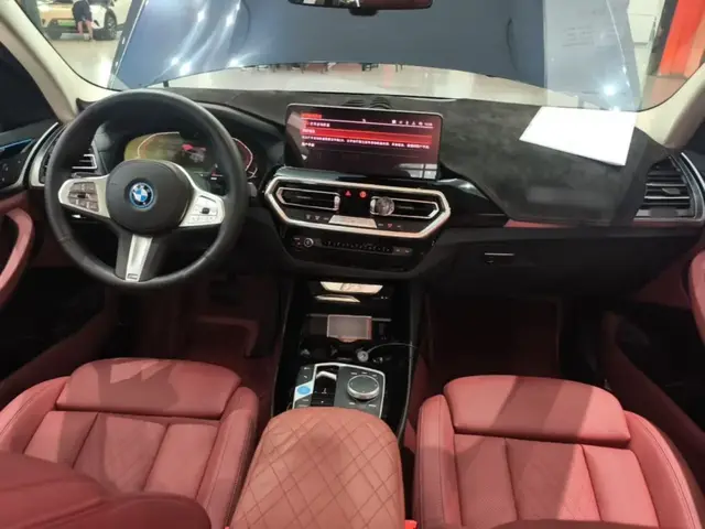 BMW IX3 2024