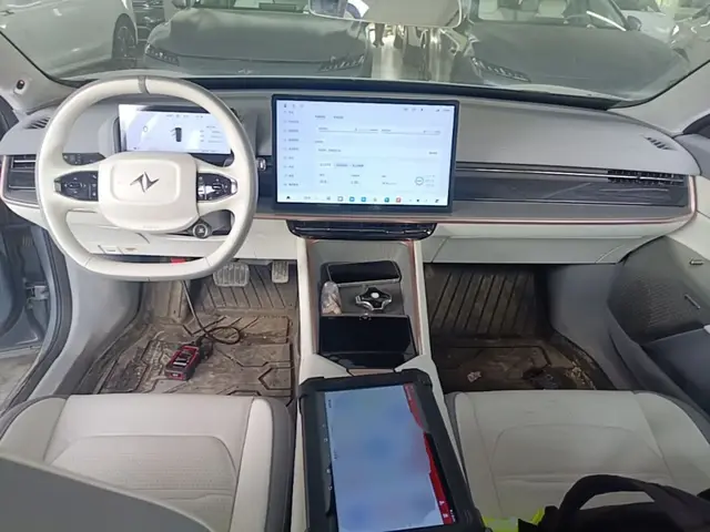DONGFENG eπ 007 2024