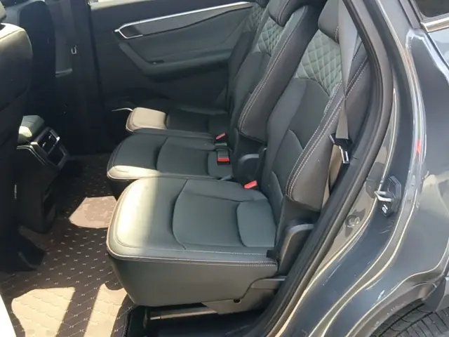 GEELY OKAVANGO LUXURY 2023
