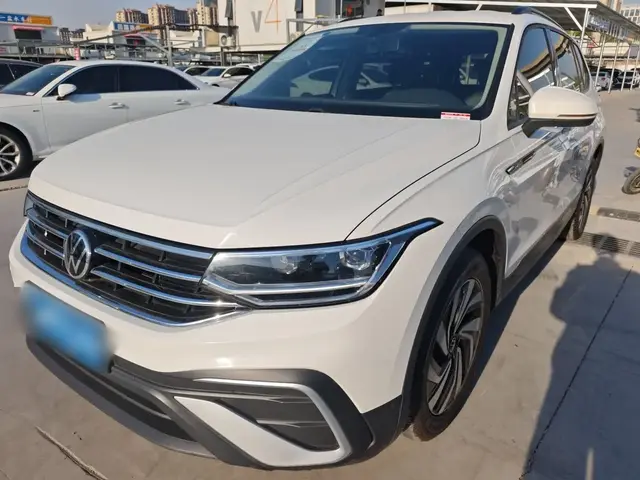 VOLKSWAGEN TIGUAN L 2022