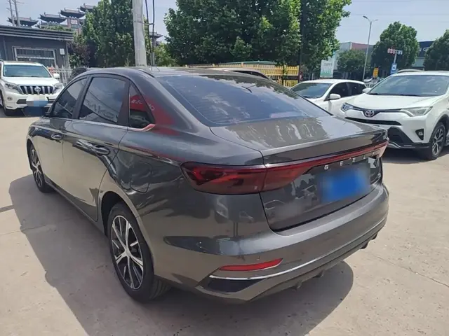 GEELY AUTO EMGRAND LUXURY 2022