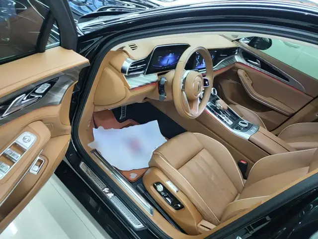HONGQI H9 2022