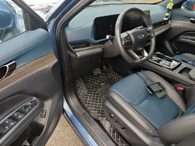 FORD EQUATOR SPORT 2023