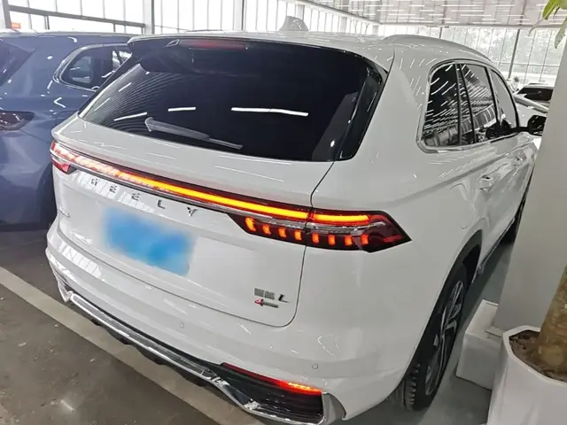 GEELY MONJARO 2023