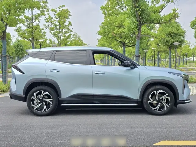 GEELY BOYUE COOL 2023
