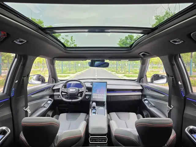 GEELY BOYUE COOL 2023