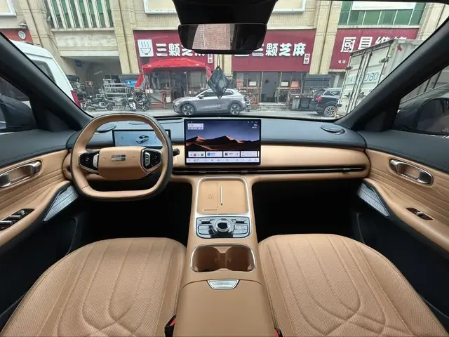 GEELY GALAXY STARSHIP EM-I GALAXY STARSHIP 7 EM-I 2025