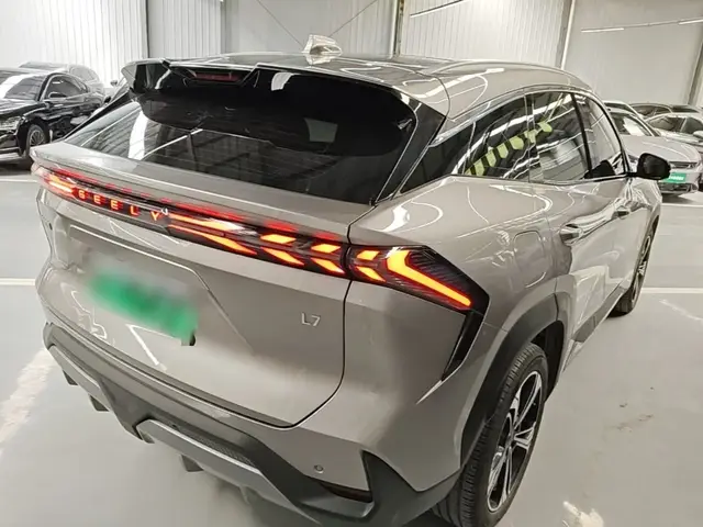 GEELY GALAXY L7 2023