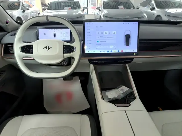 DONGFENG eπ 007 2024