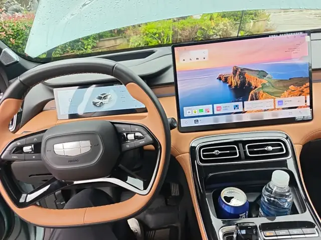 GEELY BOYUE L 2025