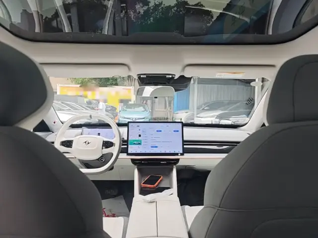 DONGFENG eπ 007 2024